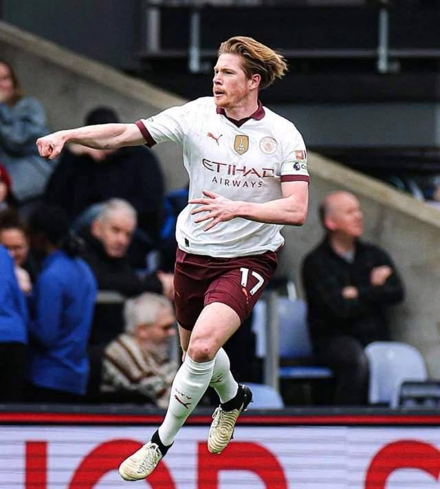 九游正版入口-库里焦点对战，德布劳内与70激战RNG分钟，表现优异胜负难料！-九游正版入口