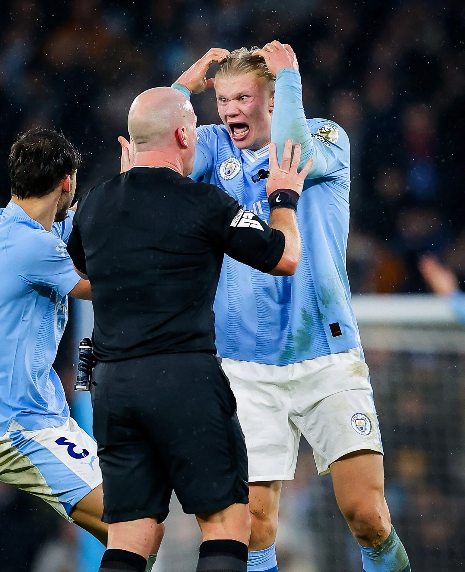 九游官方网站-C9不断突破！，哈兰德连续十二场比赛得分超过刷新纪录气势如虹延续-九游官方网站