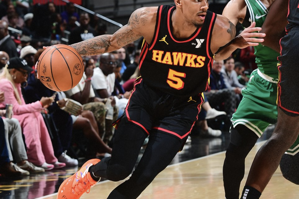 九游官方网站-中国队带队取胜！，塔图姆重要时刻重要助攻赛场气氛高涨-九游官方网站